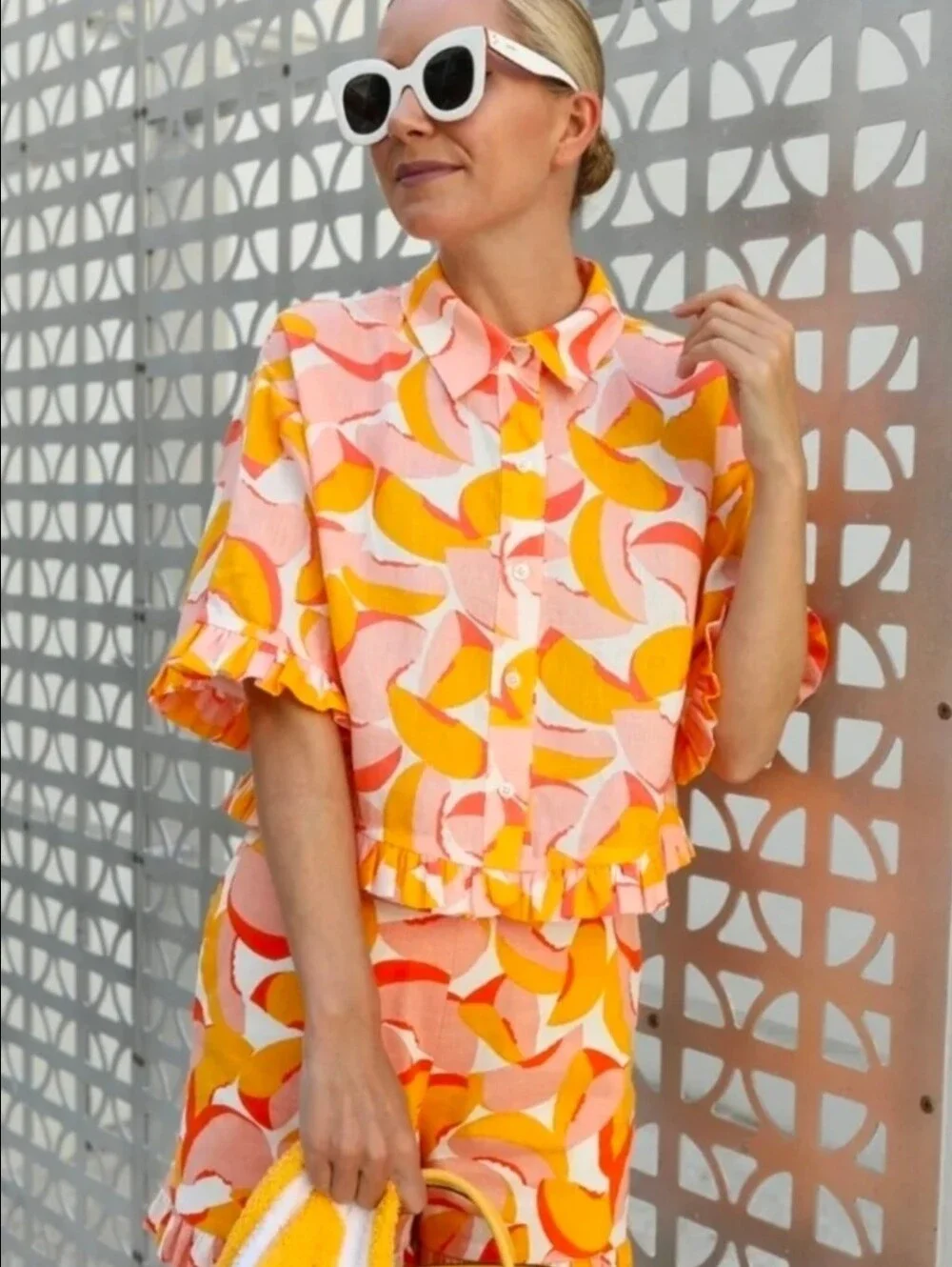 New Kate Spade Peaches Shorts. Size 8
